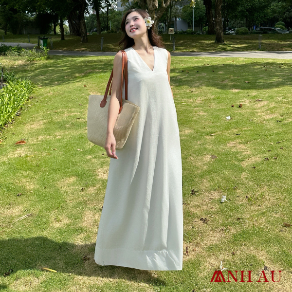 chi tiết đầm cổ v