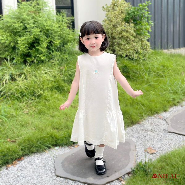 thiết kế đầm sát nách thuê hoa
